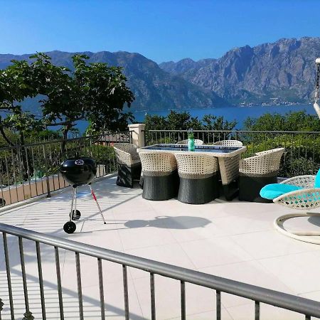 Blue Bay 2 Bedroom Apartment Prčanj 외부 사진
